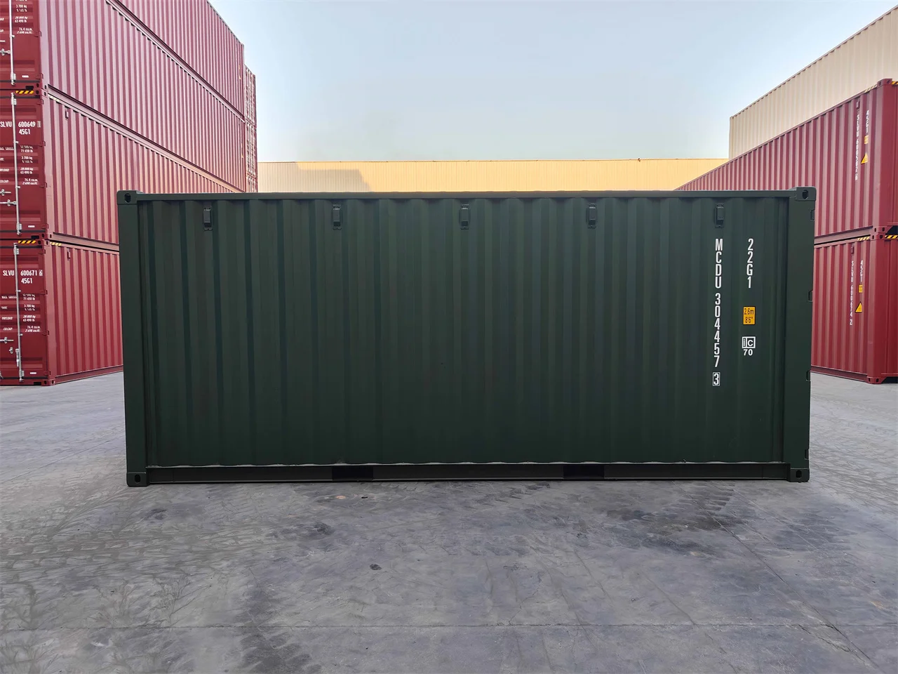 container maritime 20 pieds 4.webp container maritime 20 pieds 4.webp